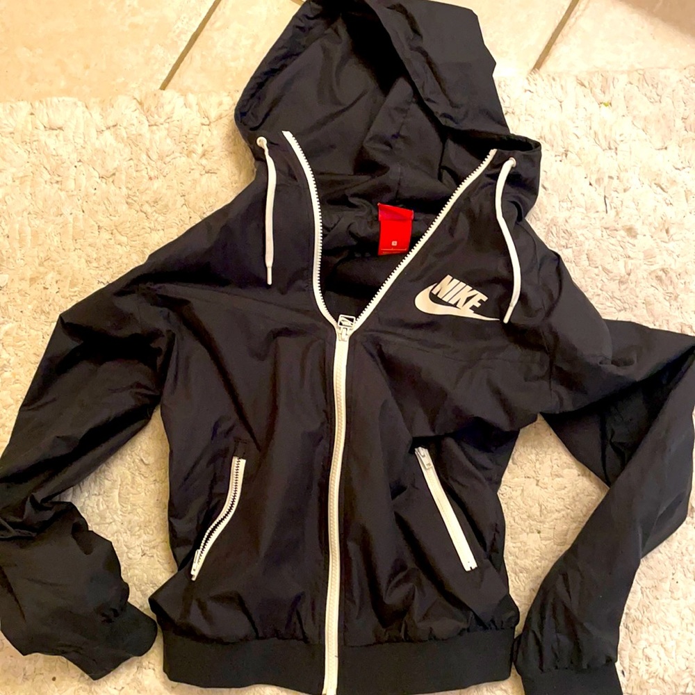 Nike windbreaker jacket